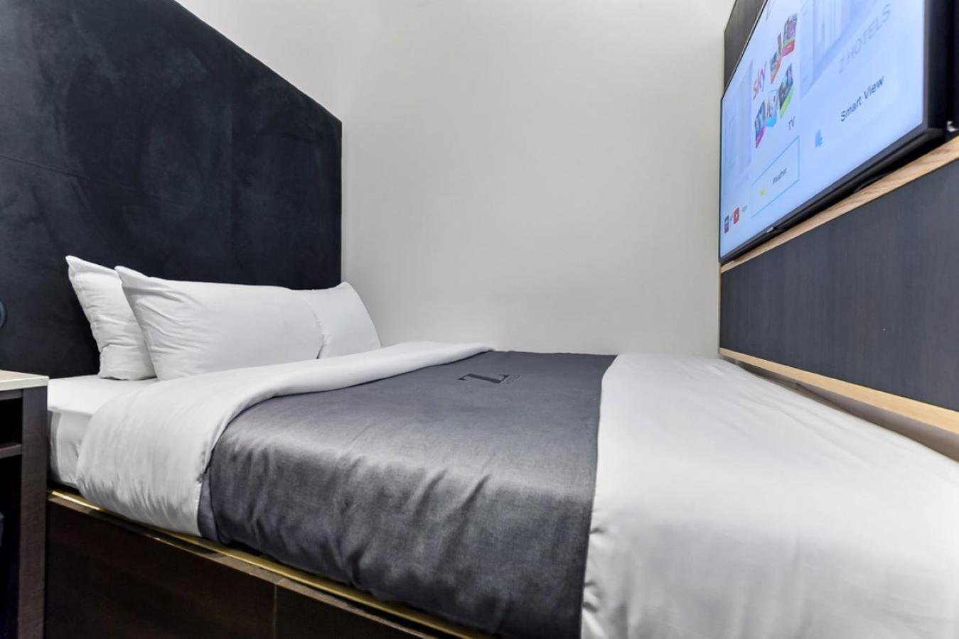 เดอะ แซด โฮเต็ล ทราฟัลการ์ Hotel ลอนดอน ภายนอก รูปภาพ
